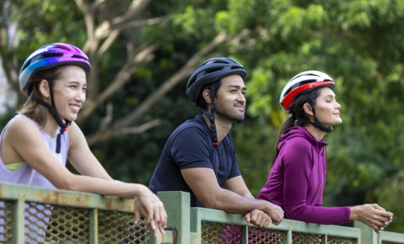 All Madrid: Private Electric Bike Tour around the city - Logistics and Group Atmosphere