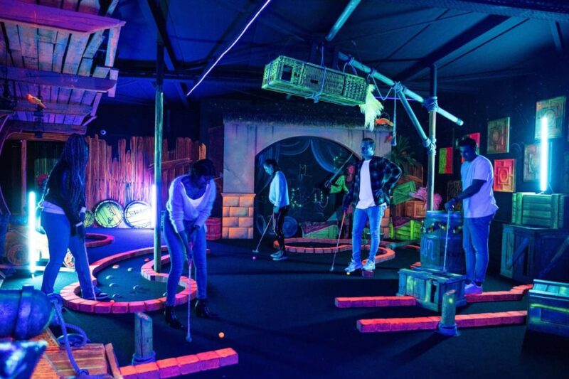 Aloha Amsterdam: 12-Hole Glow-in-the-Dark Mini-Golf - The Atmosphere: A Themed Celebration of the Sea
