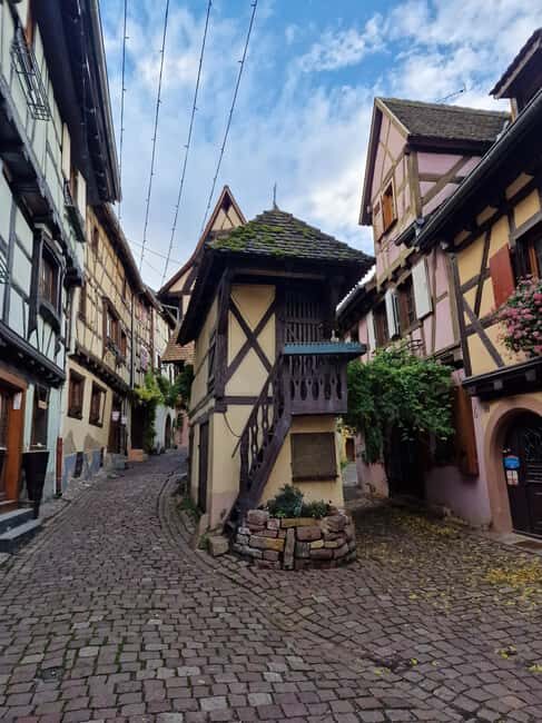 Alsace: The Legendary Wine Road Tour with Tasting and Lunch - Delicious Lunch in a Charming Village Restaurant
