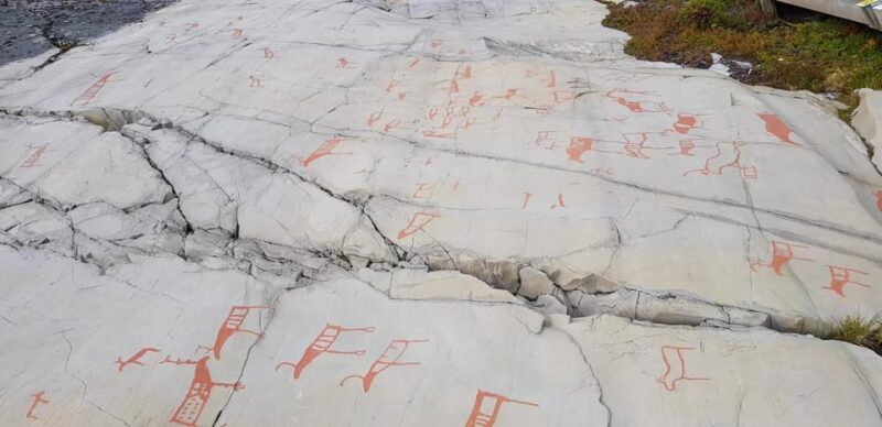 Alta's most iconic sights. Day tour. - Lunch at Sentrumsgrillen AS in Alta City Center