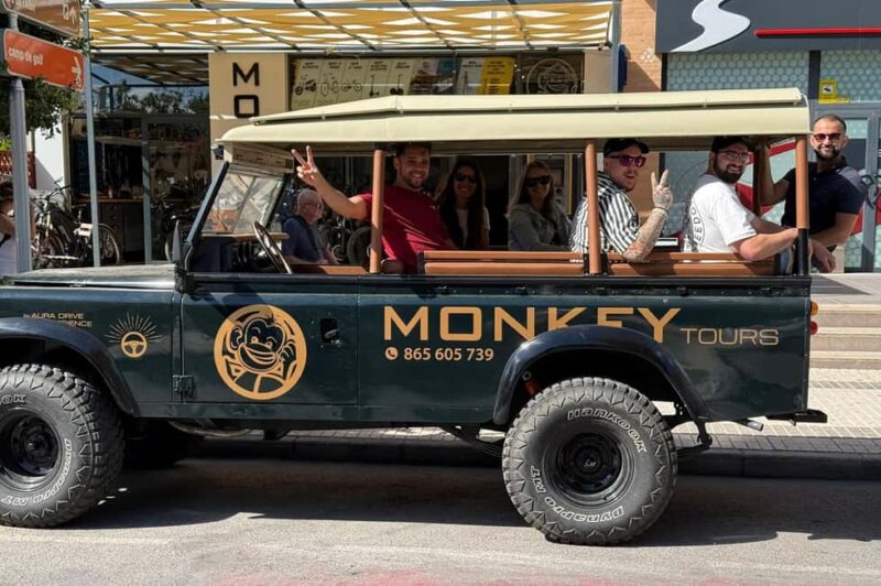 Altea: private Land Rover Tour with driver for Sightseeing - Discover the Coastal Stops in a Land Rover