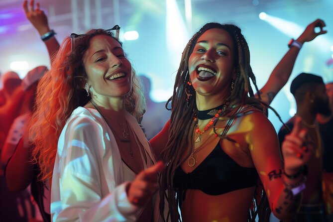 Alternative bar tour with dinner in the art district - Moving to Holesovice and the Steampunk Nightclub