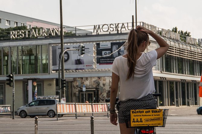 Alternative Berlin Bike Tour - Off the Beaten Tracks in Small Groups - Why Choose the Alternative Berlin Bike Tour?