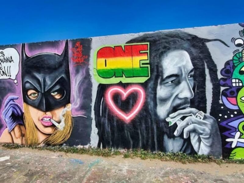 Alternative Berlin / Street art tour - Private group - Exploring Berlin’s Graffiti, Murals, and Street Art