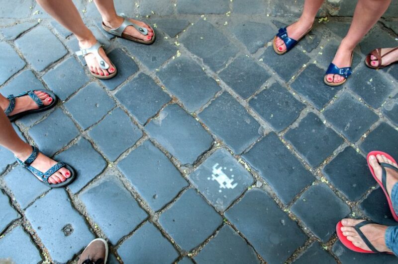 Alternative Budapest Walking Tour - Visiting Abandoned Synagogues and Cultural Centers