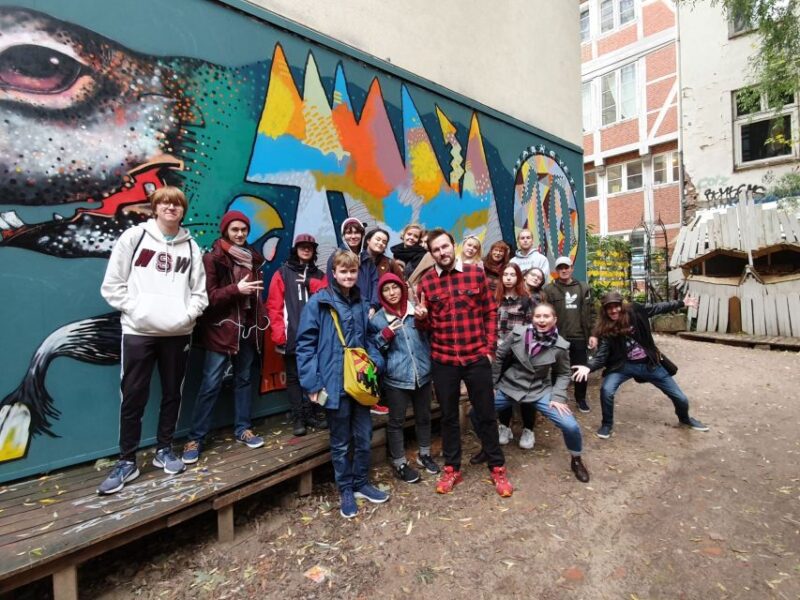 Alternative Hamburg / Street Art Private Tour - Visiting Karoviertel and Urban Green Spaces