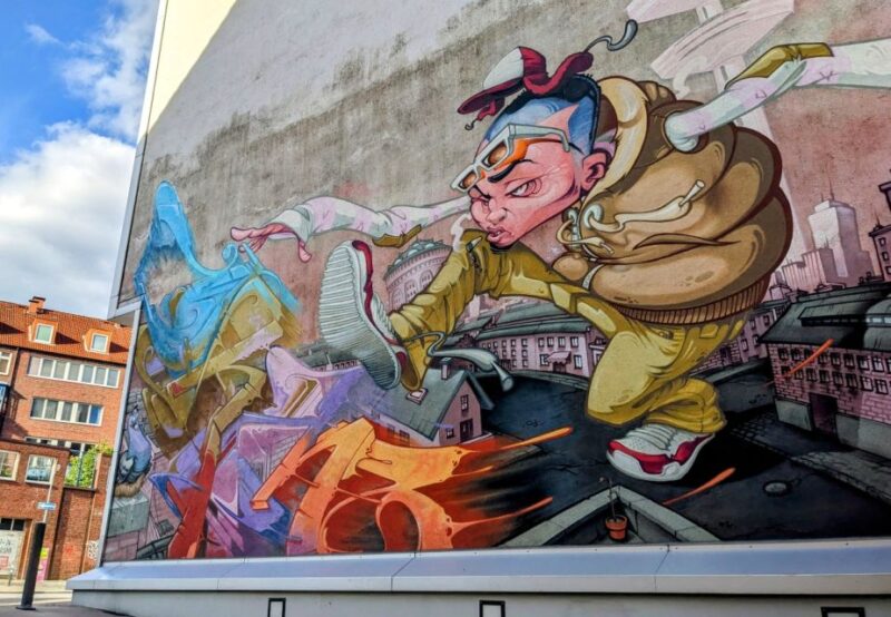 Alternative Hamburg / Street Art Private Tour - The Tour’s Atmosphere and Guide Style