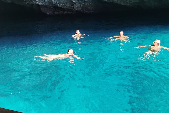 Amalfi and Positano Day Boat Tour from Sorrento - Practicalities: Meeting Point, Payment, and Additional Costs