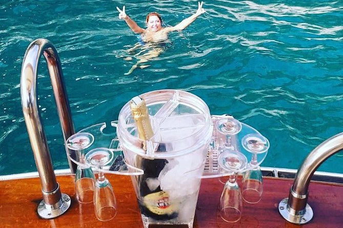 Amalfi Coast Boat tour Small Group - Discover the Amalfi Coast by Boat for a Relaxing and Scenic Experience