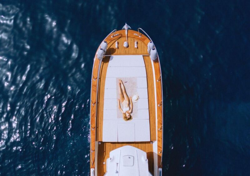 Amalfi Coast by Boat: Snorkeling and Limoncello Tasting - The Highlight of Positano: A Colorful Vertical City