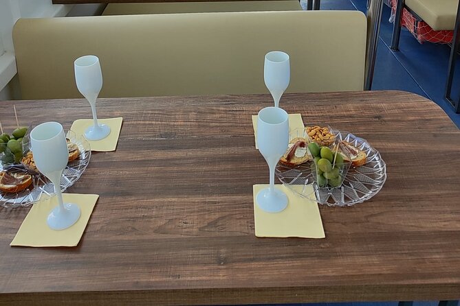 Amalfi Coast by boat with aperitif, lunch and sea breaks - Accessibility and Family-Friendly Aspects