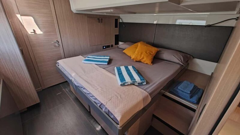 Amalfi Coast & Capri Island: Tour of the Most Beautiful Bays on a Luxury Yacht - Practical Details and Onboard Comforts