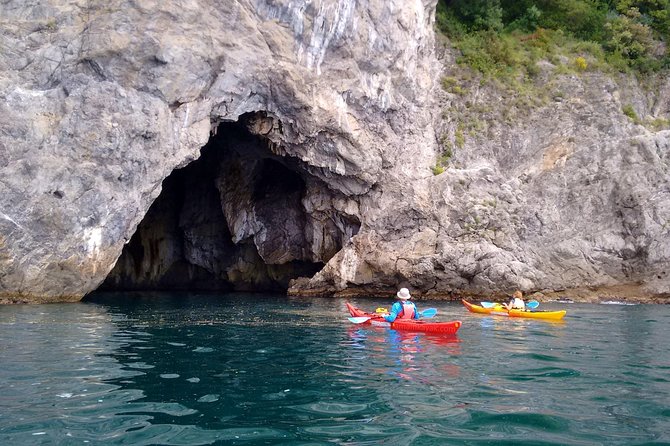 Amalfi Coast Kayak Tour: Explore Caves, Arches & Hidden Beaches - What Makes This Tour Stand Out