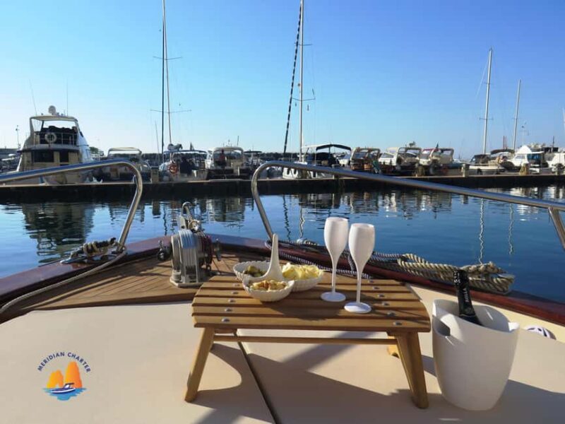 Amalfi Coast Private Boat Tour - The Comfort and Amenities of the Gozzo Sorrentino Boat