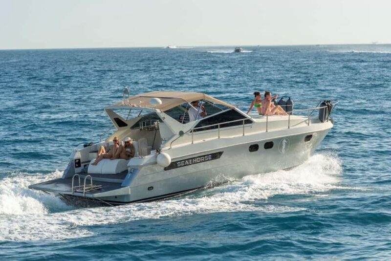 AMALFI COAST: PRIVATE CRUISE 6h CAVES BEACHES & SNORKELING - Logistics and Comfort on the Private Vessel