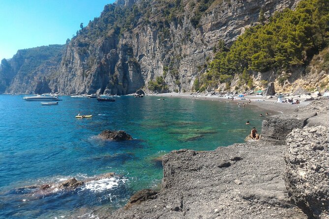 Amalfi Coast Private Tour from Sorrento - Premium 28ft Boat - Indulge in a Seaside Lunch at the Costiera Amalfitana