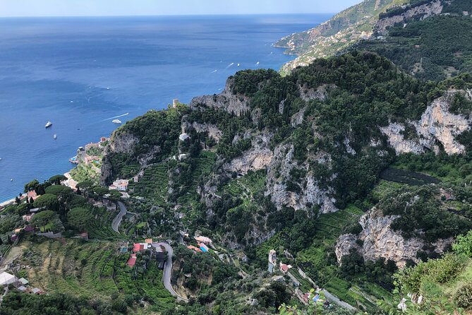 Amalfi coast private tour with Amalfi Ravello and Wine Tour from Positano - Savoring a Traditional Lunch with Local Wines