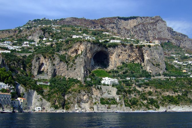 Amalfi Coast Self-Drive Boat Rental - Lunch Options and Mooring at Seaside Restaurants