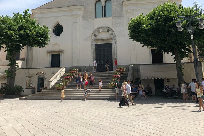 Amalfi Coast Sharing tour - Semiprivate - Navigating the Coast: Vehicle Size and Scenic Stops