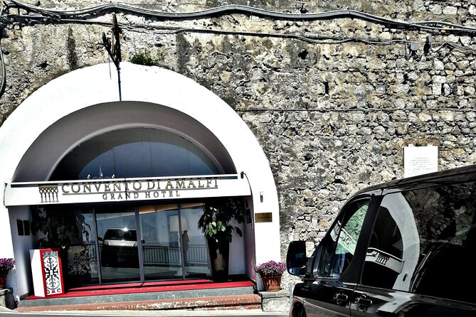 Amalfi Coast to Naples Transfer and 2-Hour Pompeii Private Tour - Exploring Pompeii with a Professional Archaeological Guide