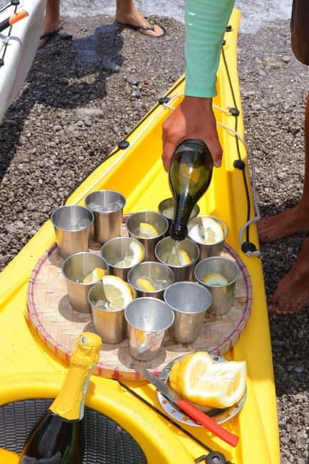 Amalfi: Kayak-Snorkel to Pandora Cave, Hidden Beach & Drinks - Starting Point and Meeting Logistics at Minori