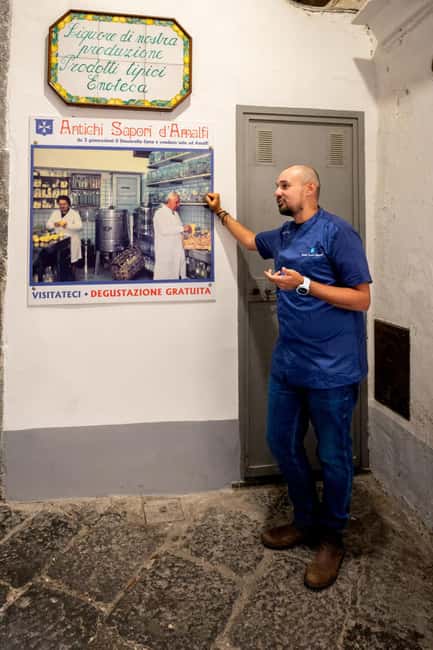 Amalfi: Limoncello Factory Visit with Instructor and Tasting - The Step-by-Step Limoncello Production Process