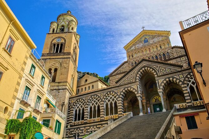 Amalfi Town Top Sights Private and Personalized Guided Tour - Peaceful Reflection at Chiostro del Paradiso