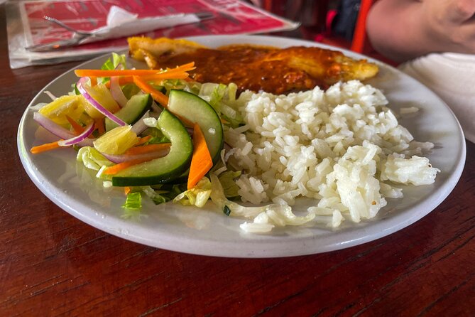 Amazing Bacalar Tour & Visit Marmol club with Kayak from Cancun! - Included Amenities and Practical Tips