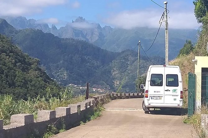 Amazing East Tour - Spectacular Views from Miradouro do Guindaste