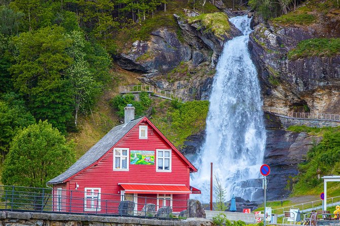 AMAZING HARDANGER FJORD: Private guided round trip from Bergen, 10 hours - Starting Point in Bergen and Historical Landmarks