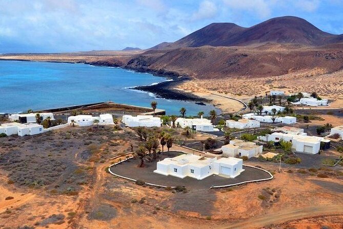 Amazing Jeep Safari at Graciosa Island, Lanzarote - Highlights of Key Stops: Pedro Barba, Los Arcos, and Playa de las Conchas