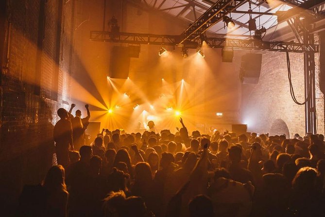 Amazing Nightlife in London East Tour - Starting Point at Old Street for a Night of Fun