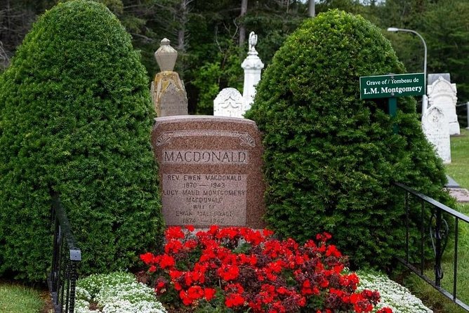 Amazing PEI Experience 5 passengers only - The Dunes Studio Gallery & Cafe: Art, Gardens, and Observation Deck