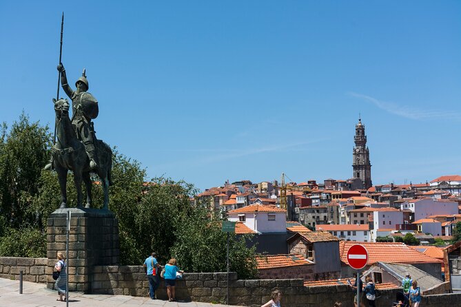 Amazing Secrets of Porto: Self-Guided Puzzle Adventure - Porto’s Grand Avenue and Iconic Statues