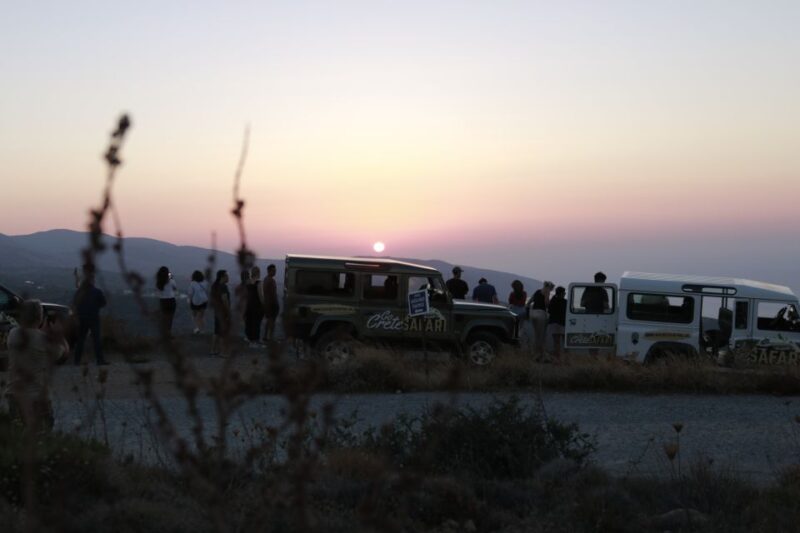 Amazing Sunset Safari Route with Dinner - Key Points