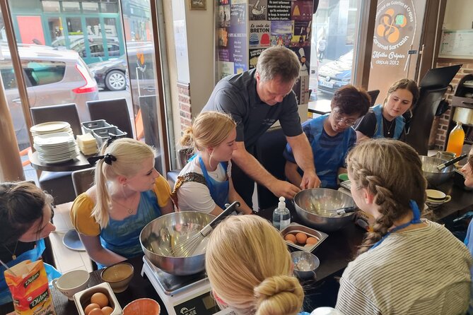 Amazing Sweet Crêpe Cooking Class Paris - The Role of Stéphane: An Engaging and Knowledgeable Host