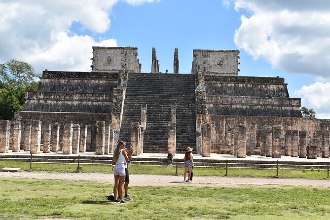Amazing tour to Chichen Itza and 2 Cenotes (Ik Kil and Suytun) - Explore the Colonial Charm of Valladolid