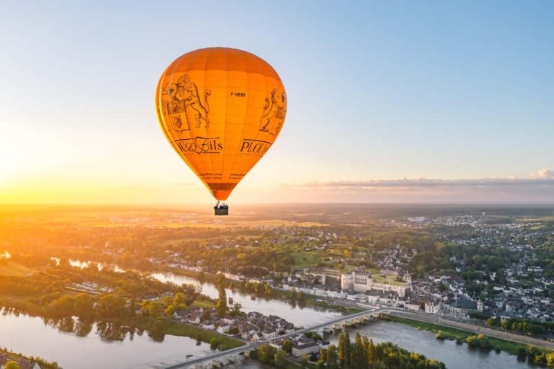 Amboise Hot-Air Balloon Sunrise Ride over the Loire Valley - Unique Features of the Loire Valley Balloon Tour