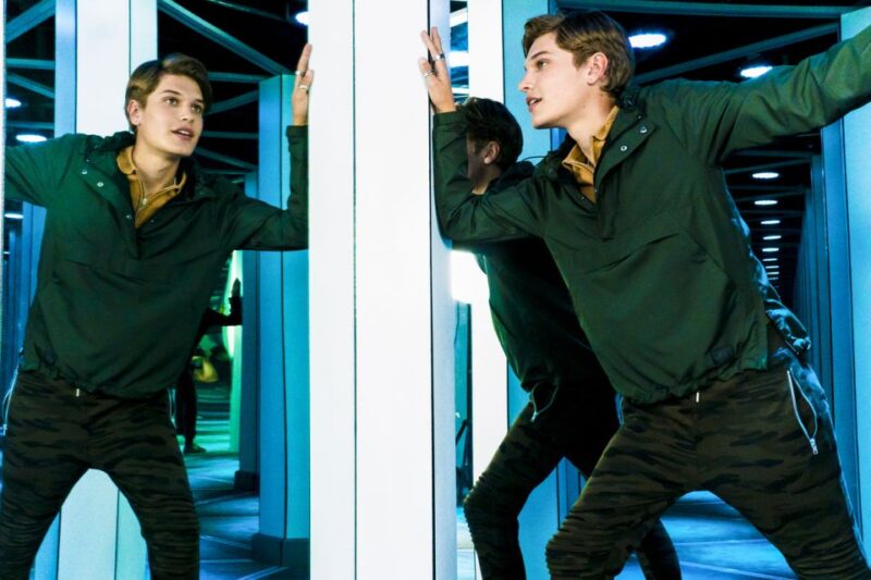 American Dream: Mirror Maze Admission Ticket - What Makes the American Dream Mirror Maze Stand Out?