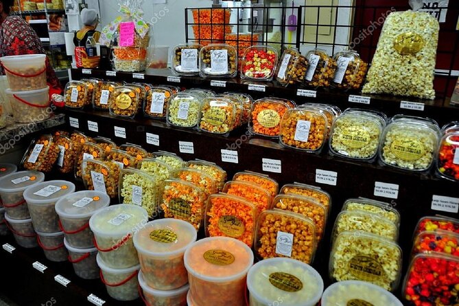 Amish Farm and House 1-Day Small Group with Max 12 Tour from D.C - Sampling Local Flavors at Bird-in-Hand Farmers Market