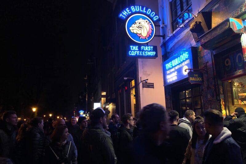 Amsterdam: 1,5-Hour Red Light District Tour - Outskirts of the Red Light District: What You Can See