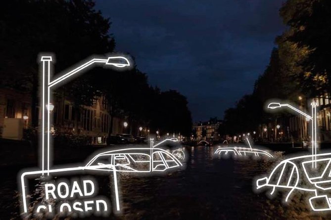 Amsterdam 2-Hour Evening Cruise With Live Guide and Bar - Starting at the Heart of Amsterdam: Singel 359