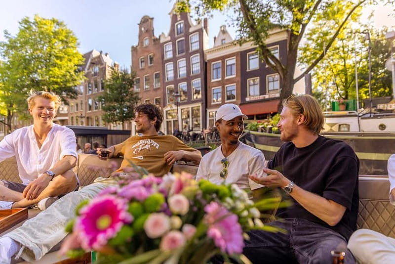 Amsterdam: 2-Hour Luxury Canal Cruise with Snacks & Drinks - Scenic Views of Amsterdam’s Architectural and Natural Beauty