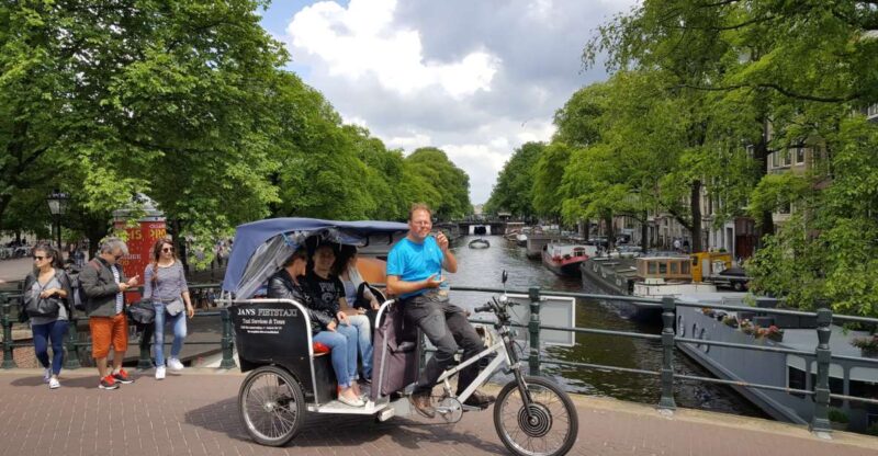 Amsterdam: 2-Hour Sightseeing Tour by Rickshaw - Exploring Amsterdam’s Canal-Lined Houses and Historic Streets