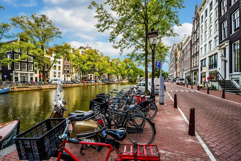 Amsterdam: 3-Hour Private Bike Tour of the City Center - Starting Point and Tour Duration