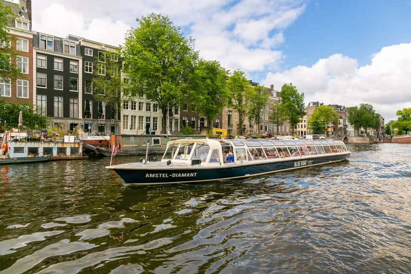 Amsterdam: 75 Minute City Canal Cruise with Audio Guide - Accessibility and Practical Tips