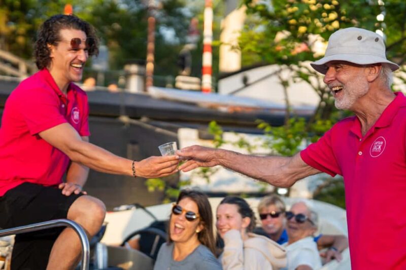 Amsterdam: 90 Min Small Group Canal Cruise and Local Guide! - Practical Tips for a Smooth Experience