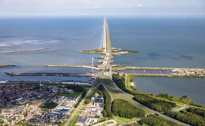 Amsterdam: Afsluitdijk & Wadden Center Museum Private Tour - Exploring the History and Engineering of the Afsluitdijk