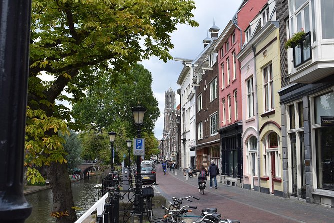 Amsterdam Airport Schiphol & Amsterdam City to Utrecht - Experienced Chauffeurs with Over 20 Years of Service