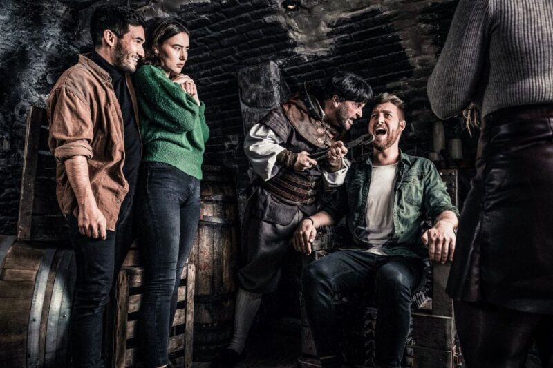 Amsterdam: Amsterdam Dungeon Entrance Ticket - What Sets the Amsterdam Dungeon Apart from Other Attractions